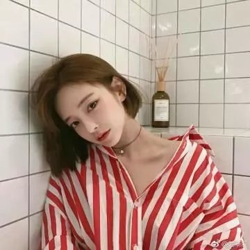 沉默不语的顾小姐 高清封面